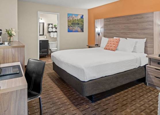 Buck Meadows Lodge 1