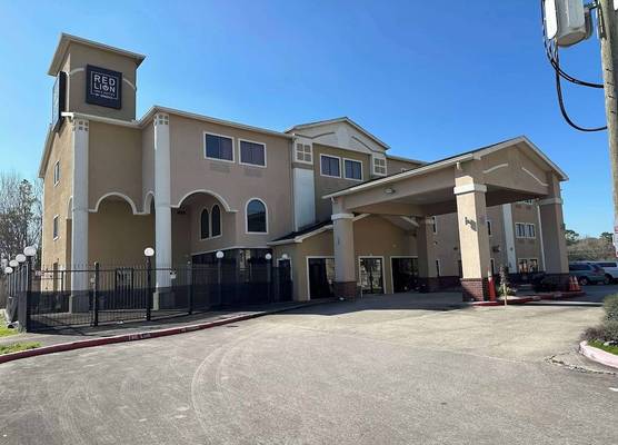 Red Lion Inn & Suites IAH Airport East 1
