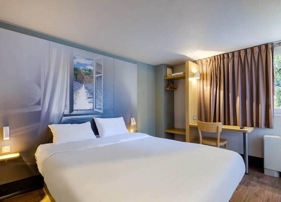 B&B HOTEL FREJUS Puget-sur-Argens 1