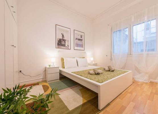 Apartment at Megaro Mousikis metro station 1bed 2 pers 1