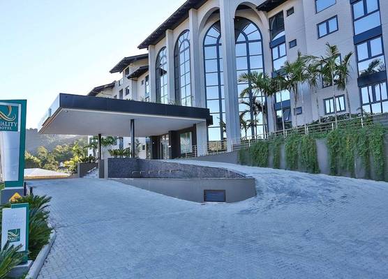Quality Hotel Blumenau 1