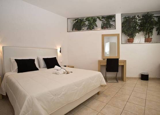 Zannis Hotel 1