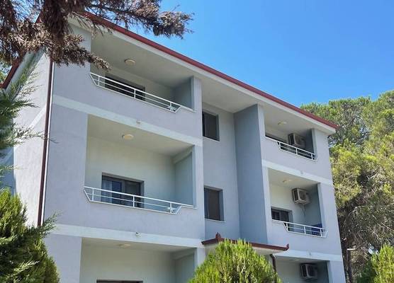 Canary Hotel 1