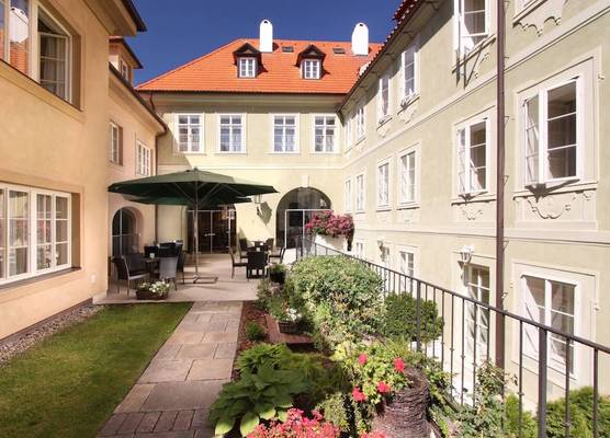 Appia Hotel Residences 1