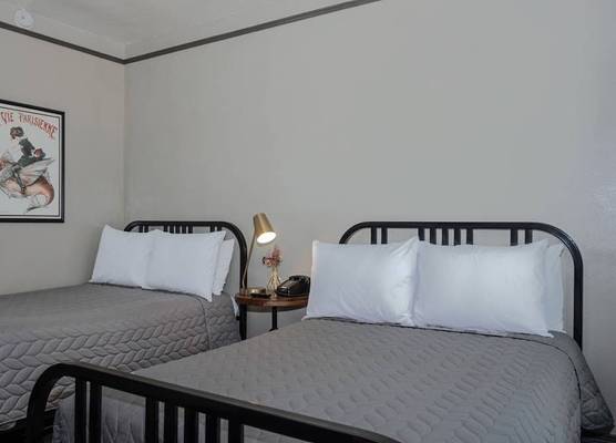 Gardner Hotel & Hostel 1