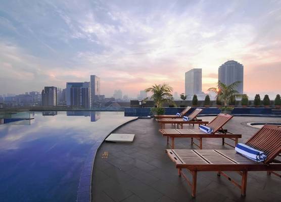 Merlynn Park Hotel 1