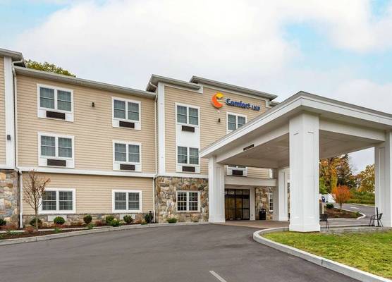 Comfort Inn Brewster 1