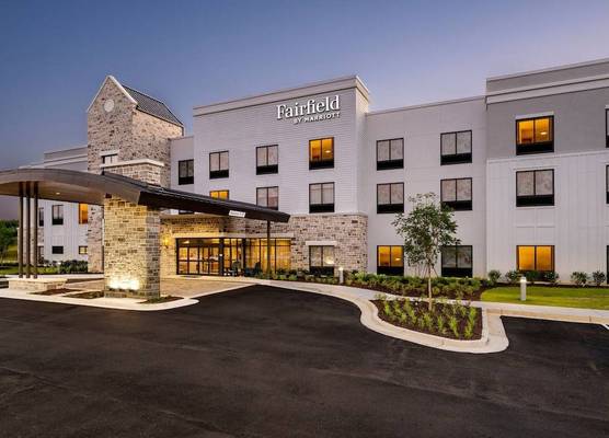 Fairfield by Marriott Inn & Suites Rome 1