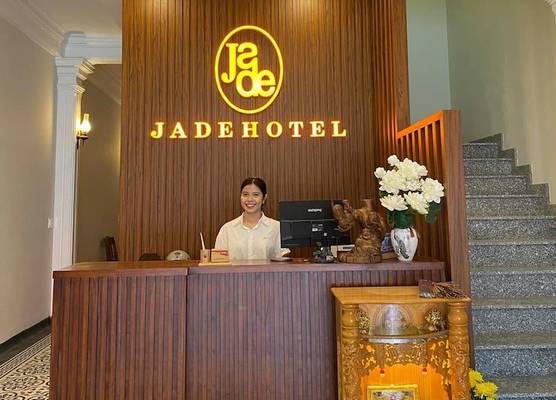 Jade Hotel 1