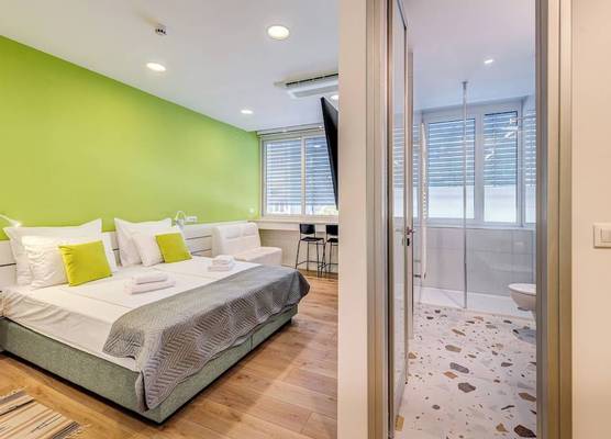 Pomak Luxury Rooms 1
