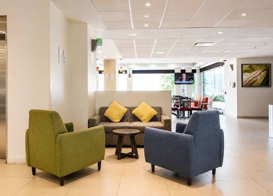 Holiday Inn Express GUADALAJARA AEROPUERTO by IHG 1