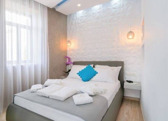 Diamond Luxury Suites 1