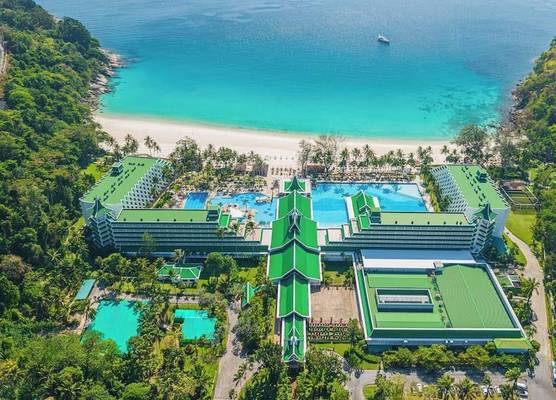 Le Meridien Phuket Beach Resort 1