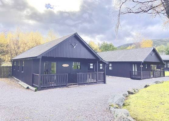 Braemar Lodge Cabins 1