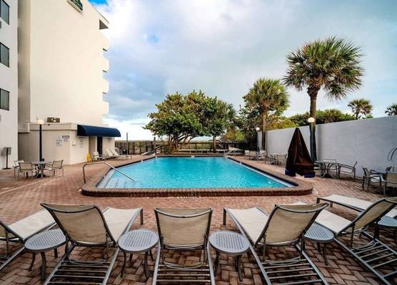 La Quinta by Wyndham Cocoa Beach Oceanfront 1