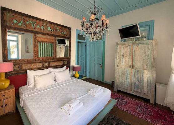 Marge Hotel Adult Only 12 plus 1