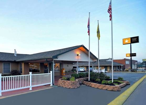 M Star Hotel Searcy 1