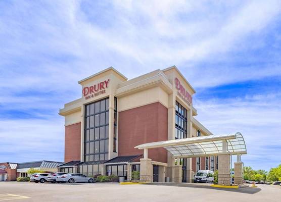 Drury Inn & Suites St. Louis Airport 1