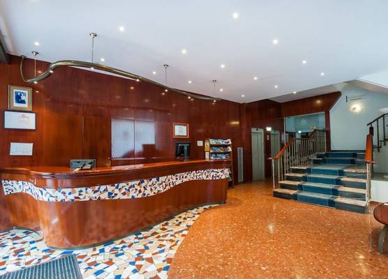 Hotel Gaudí 1