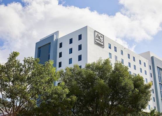 AC Hotel by Marriott Miami Aventura 1