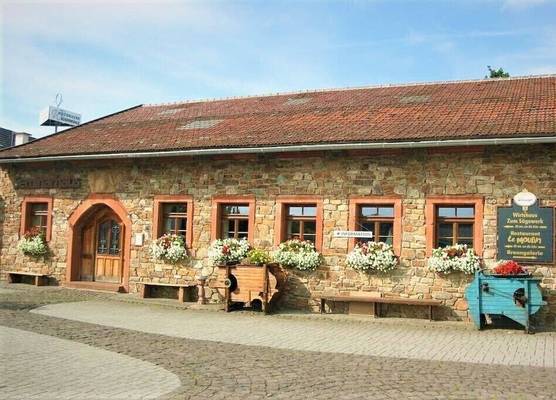 Historische Wassermühle 1