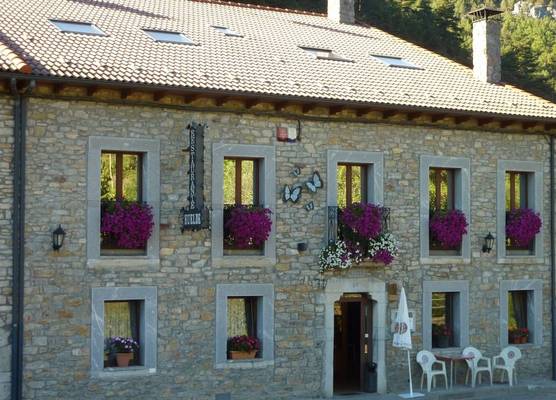 Hotel Rural Huelde 1
