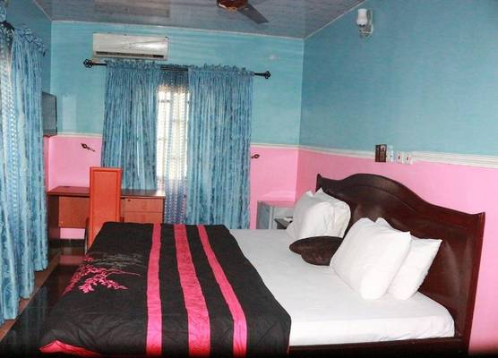 L & L Executive Hotels and Suites 1