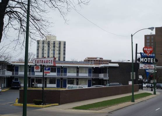Heart O' Chicago Motel 1