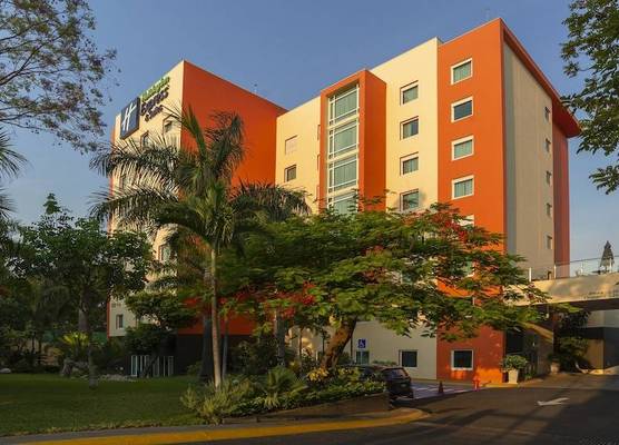 Holiday Inn Express & Suites CUERNAVACA by IHG 1