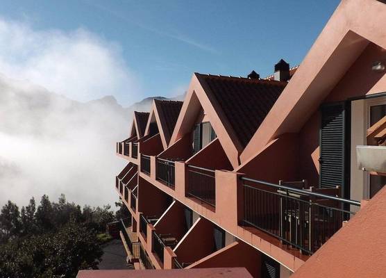 Valley View Hotel Encumeada 1