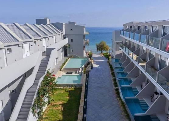 Golden Coast Suites 1