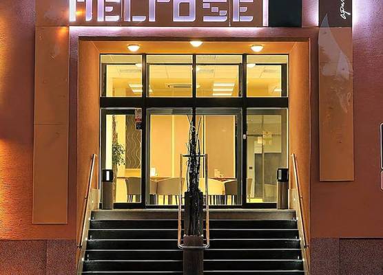 Melrose Apartments 1