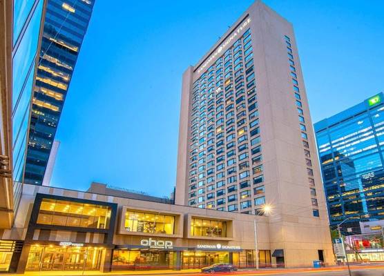 Sandman Signature Edmonton Downtown Hotel 1