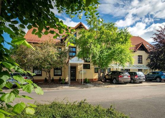 Hotel Zum Steinhof 1