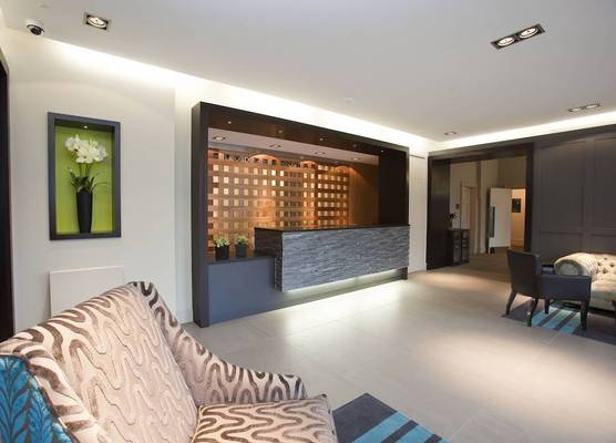 The Lodge Hotel - Putney 1