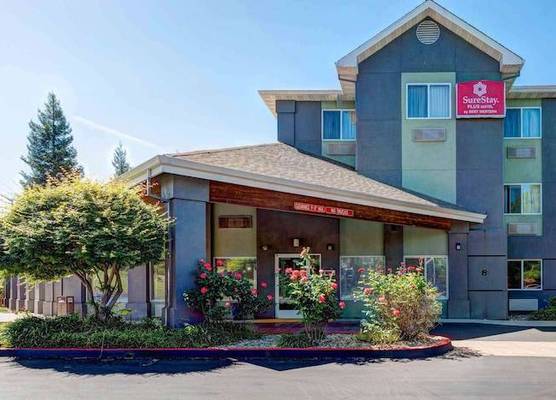 SureStay Plus Hotel by Best Western Redding 1