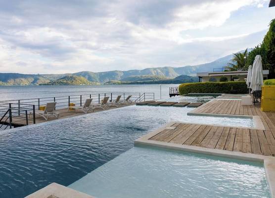 Cardedeu Residence Lago de Coatepeque 1