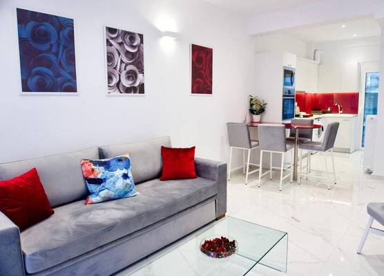 SOPHISTICATED MODERN APT IN ATHENS 1