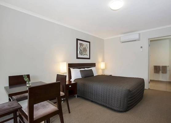 Elm Tree Motel 1