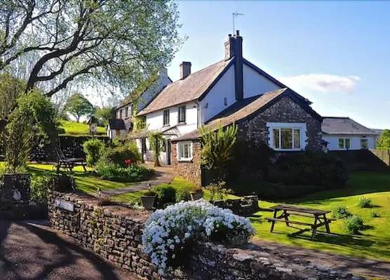 The Greyhound Inn and Hotel 1