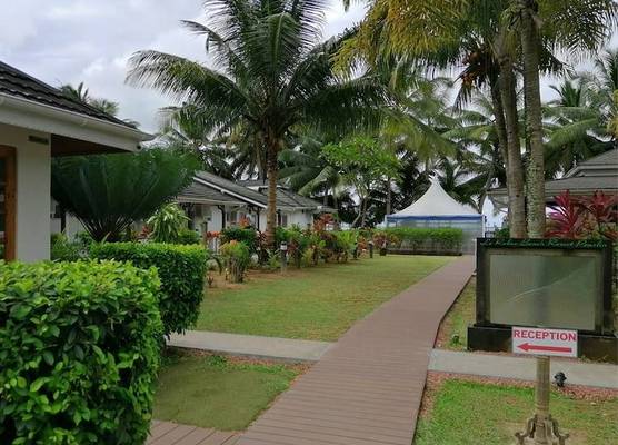 Le Relax Beach Resort 1