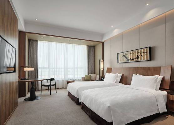 HUALUXE Ningbo Harbor City by IHG 1