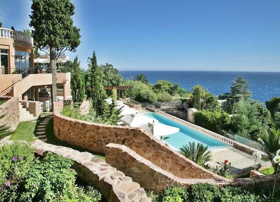 Tiara Yaktsa Côte d'Azur 1
