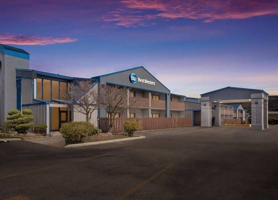 Best Western Chieftain Inn 1