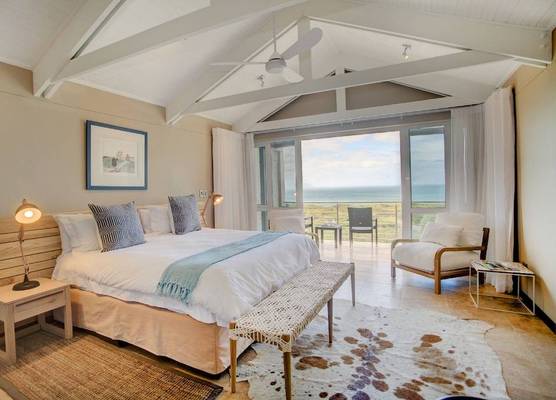 Abalone Guest Lodge 1