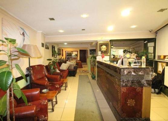 Butique House 1