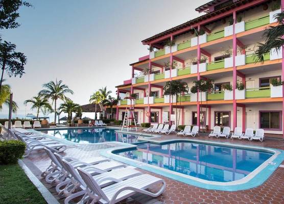 Decameron Los Cocos Guayabitos, Ramada All-Inclusive Resort 1
