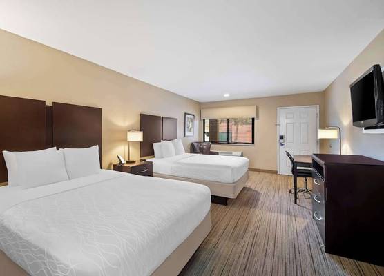 Best Western Cedar Inn 1
