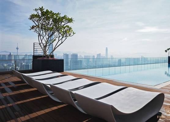 Riveria Premium Kuala Lumpur, Roam 1