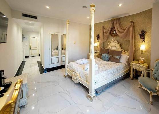 Adriano Boutique Sevilla 1